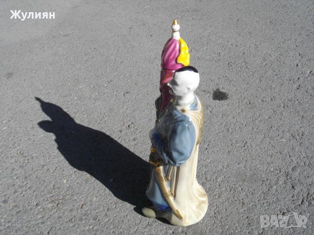 СТАР ПОРЦЕЛАН ШИШЕ ОТ ВОДКА СССР, снимка 3 - Антикварни и старинни предмети - 42470562