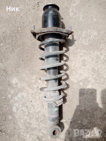 Пружина с амортисьор комплект за Тойота Приус 20