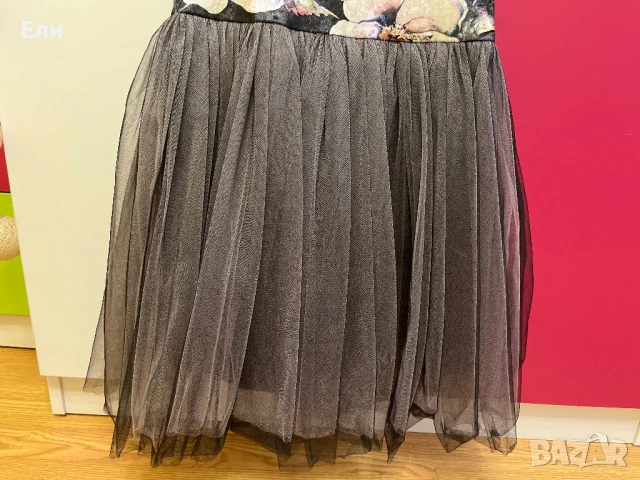 Рокля р.128, снимка 3 - Детски рокли и поли - 50457723