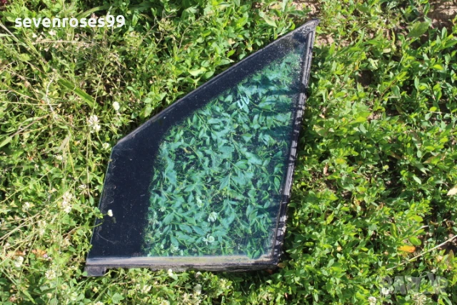 Стъкло фикс предно ляво Пежо 807 Peugeot 807 Citroen C8 Lancia Phedra