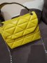 Дамска жълта чанта с две възможности за носене, снимка 1 - Чанти - 41378984