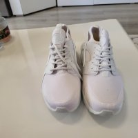 универсални маратонки Nike Huarache в няколко цвята, снимка 3 - Дамски ежедневни обувки - 41309150