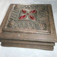 Стара Дървена Кутия с Меден Обков, снимка 2 - Антикварни и старинни предмети - 34672348