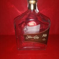 Красива бутилка / графа / Flor de Caña 18 Years Old 1L, снимка 1 - Буркани, бутилки и капачки - 39399608