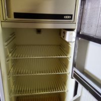 Хладилник, снимка 2 - Хладилници - 41701142
