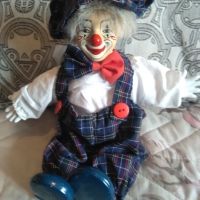 Продавам кукла клоун, снимка 1 - Колекции - 36055091