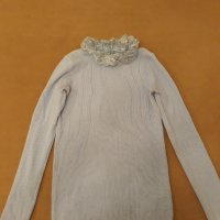 Италианска плетена светло синя блузка с дълъг ръкав , изчистена отпред и отзад и с ефектна дантелена, снимка 1 - Блузи с дълъг ръкав и пуловери - 39217923