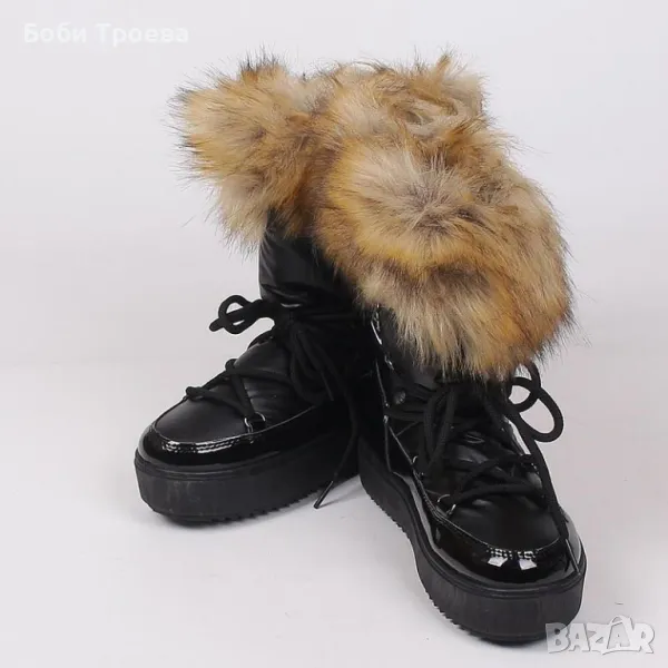 Дамски зимни апрески в черен цвят с пухче. Удобна дебела подметка с грайфер 3,5 см.., снимка 1