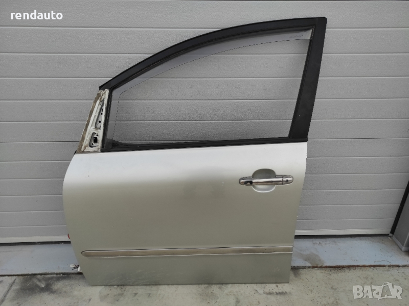 Предна лява оборудвана врата Toyota Avensis Verso 2001-2009 , снимка 1