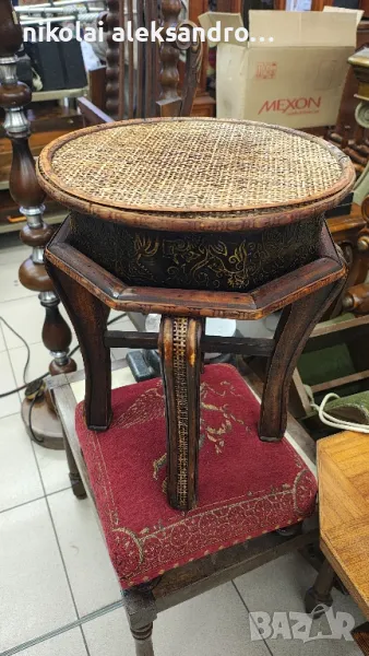 винтидж табуретка дърво и месинг, снимка 1
