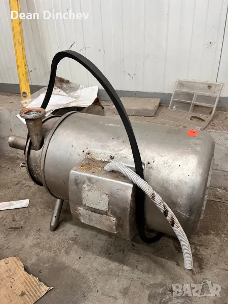 Млечни помпи, снимка 1