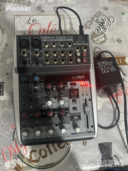 Behringer q1002usb, снимка 1