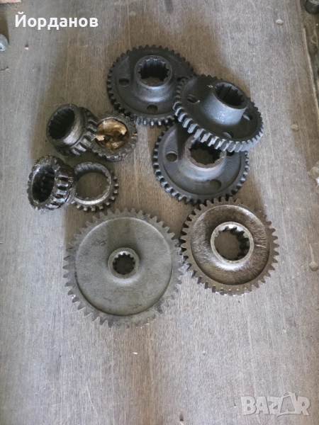 Зъбни колела за скоростна кутия на трактор Мтз 80, снимка 1