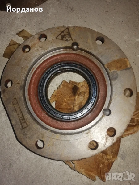 Капак за диференциал на трактор Т-150к ,Кат.№151.72.221, снимка 1