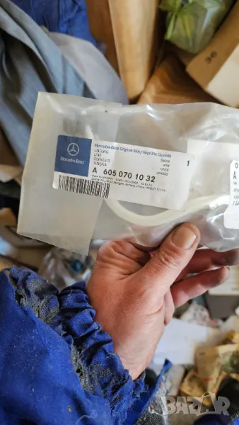 Тръбичка за нафта мерцедес 250,300, снимка 1