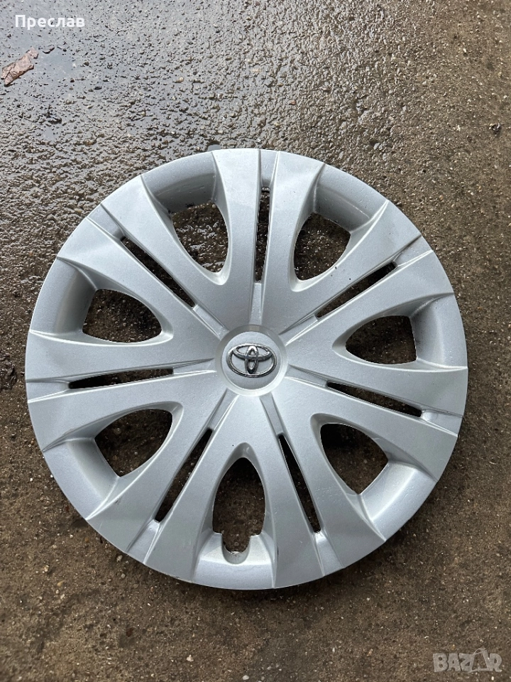 1 брой оригинален тас за Toyota Auris 16, снимка 1