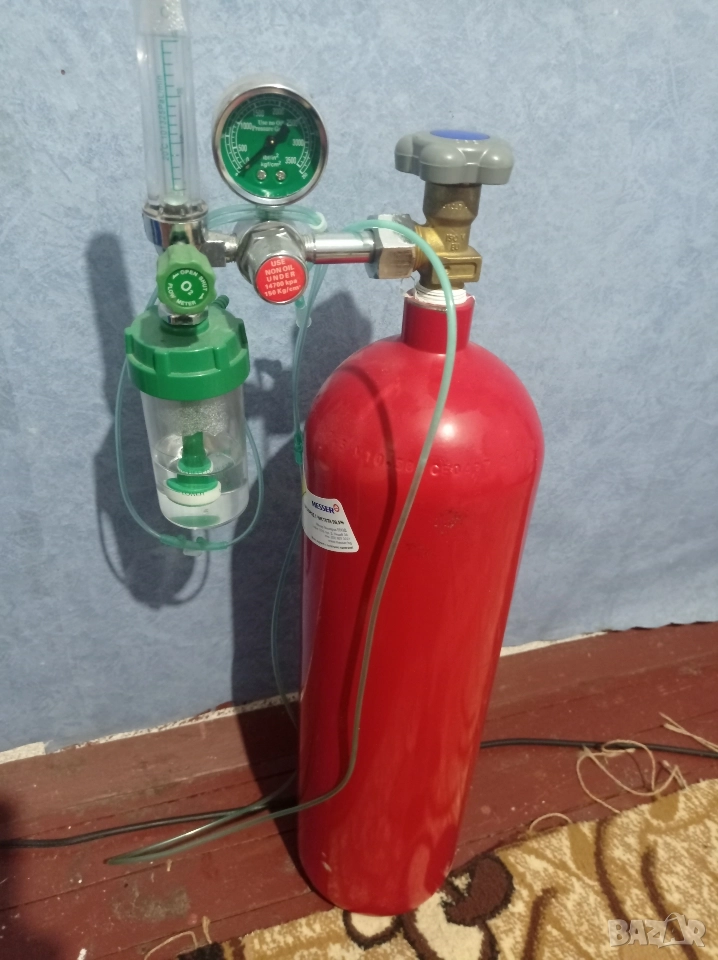 Кислородна бутилка с редуцир винтил и овлажнител Oxygen, снимка 1