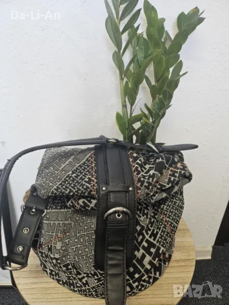 Дамска чанта Tommy Hilfiger, снимка 1