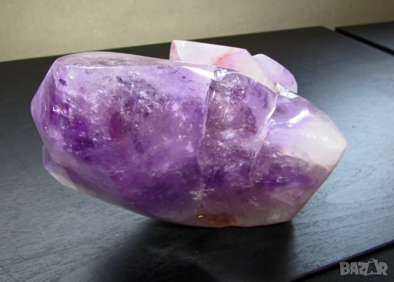 Натурален аметист 1.65кг. Размер 15х10х9см. подходящ за подарък минерал кристал, снимка 1