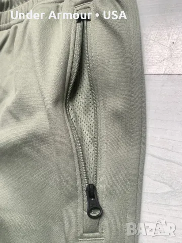 Under Armour • USA, снимка 3 - Спортни дрехи, екипи - 48810246
