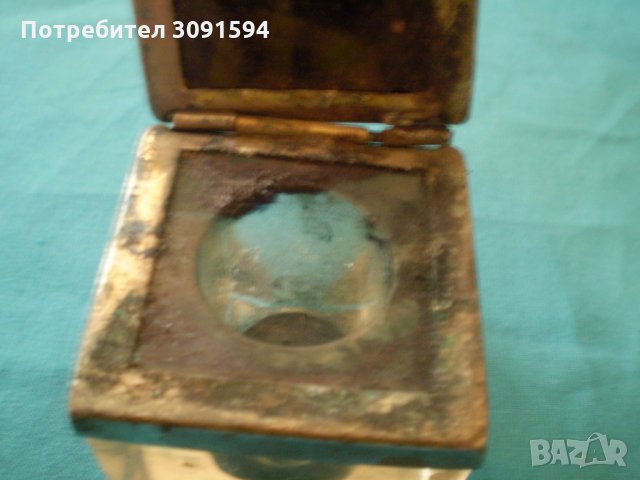  Малка Стъклена Мастилница с Никелов Капак, снимка 2 - Други ценни предмети - 34084512