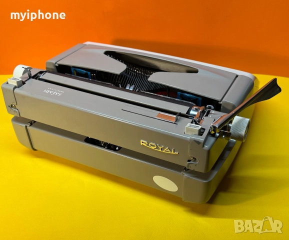 Пишеща Машина Royal Made in USA 3 Цвята Qwerty клавиатура топ състояние, снимка 6 - Антикварни и старинни предмети - 52675993