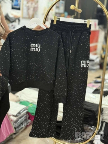 дамски екипи Miu Miu , снимка 2 - Спортни екипи - 51593238