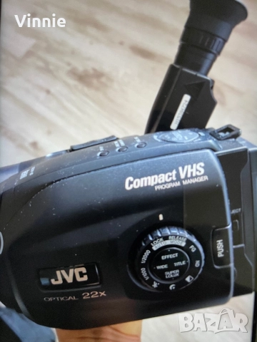 JVC VHS camera, снимка 2 - Плейъри, домашно кино, прожектори - 52343239