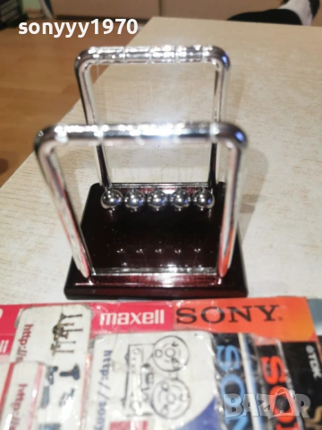 Люлката на Нютон 9Х9Х8СМ 1601261541, снимка 4 - Колекции - 53122835