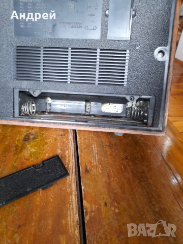 Старо радио,радиоприемник Океан 203, снимка 6 - Антикварни и старинни предмети - 53596470