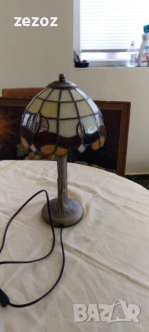 Настолна лампа в стил Тифани, снимка 2 - Настолни лампи - 52321961