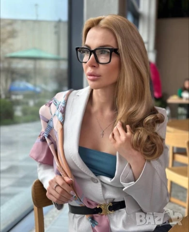 очила с калъф prada Tom Ford ray ban , снимка 8 - Слънчеви и диоптрични очила - 50588631