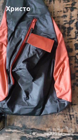 раница триъгълна от плътен промазан плат РР, тъмно синя и червена, снимка 2 - Раници - 34444498