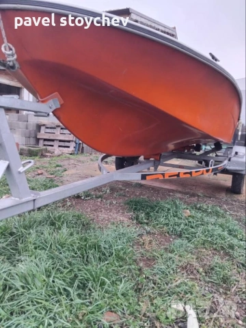 Лодка 4.40-1.70м с двигател Jonsun 25k.c 2T дълъг ботуш, снимка 3 - Воден транспорт - 53376912