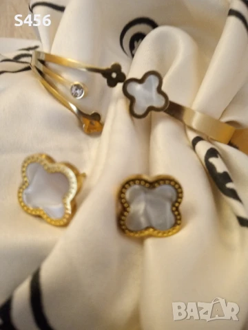 Обеци Van cleef , снимка 3 - Гривни - 50713973