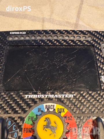 ⭐ Thrustmaster SF1000 Ferrari Wheel Add-On – Работи отлично, счупен екран ⭐, снимка 3 - Джойстици и геймпадове - 52656276