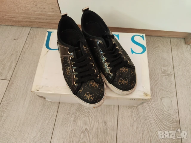 Оригинални черни маратонки кецове Guess В отлично състояние. 36 номер. С кутията. , снимка 5 - Кецове - 50924804
