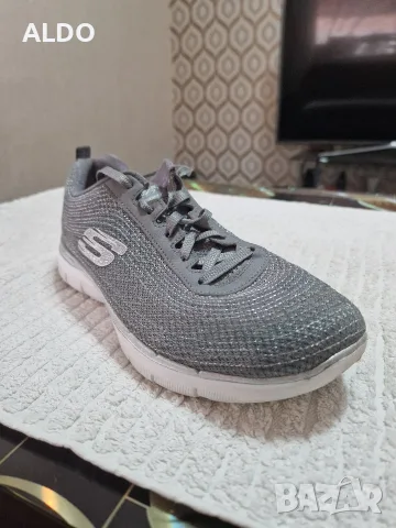 Sketchers Дамски олекотени маратонки, снимка 2 - Маратонки - 55777814