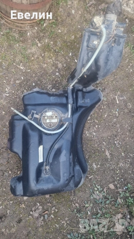 резервоар от Ауди А4 B5 1997г 90кс дизел,комби, снимка 3 - Части - 53737697