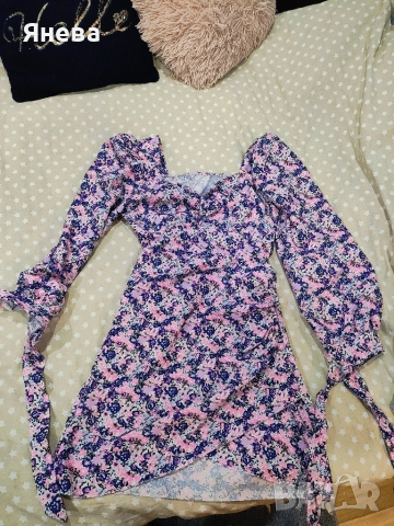 Дамска цветна рокличка , снимка 3 - Рокли - 51533659