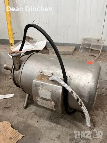 Млечни помпи, снимка 1