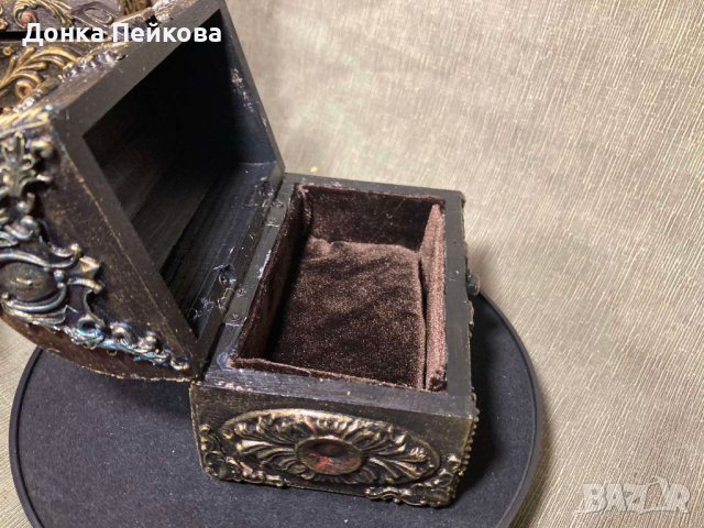 Бижутиера - ръчна изработка - дървена кутия за бижута с извит капак, снимка 7 - Декорация за дома - 40373039