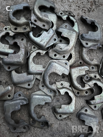 Фиксатор брава Лада , снимка 2 - Части - 44756844