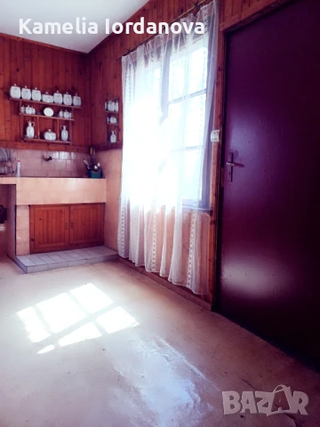 Продавам къща с двор в село Лесичово, община Лесичово, област Пазарджик, снимка 5 - Къщи - 50911510