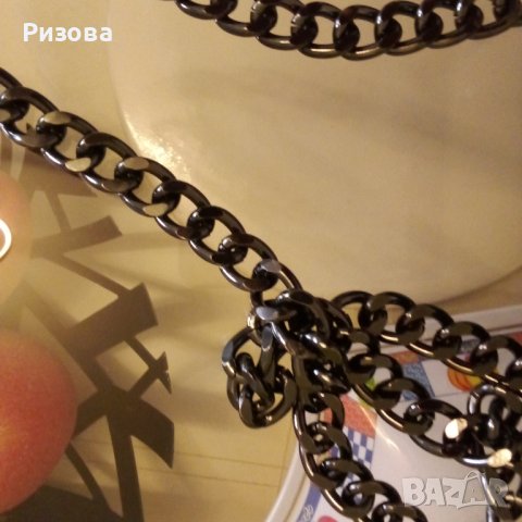 Дамска ,велурена чантичка