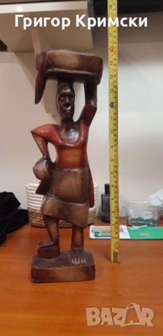 Дървена статуетка