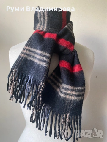 Черен, кариран шал от 100 % кашмир