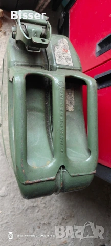 Метална туба за бензин дизел 20л Clarke, снимка 3 - Части - 53594129