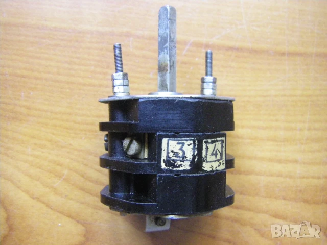 Трифазни и монофазни пакетни прекъсвачи, снимка 5 - Други машини и части - 47117884