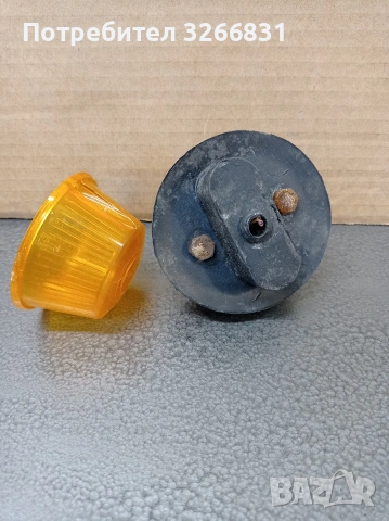 камион ЗИЛ преден мигач , снимка 3 - Части - 53619128